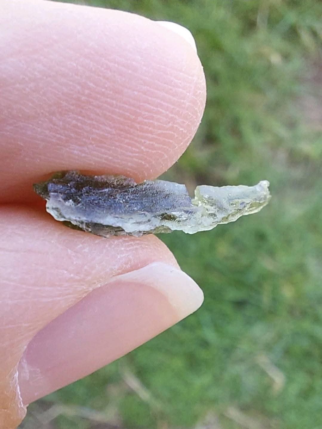 Moldavite Piece, 0.63g, Tektite (Ref: 776)