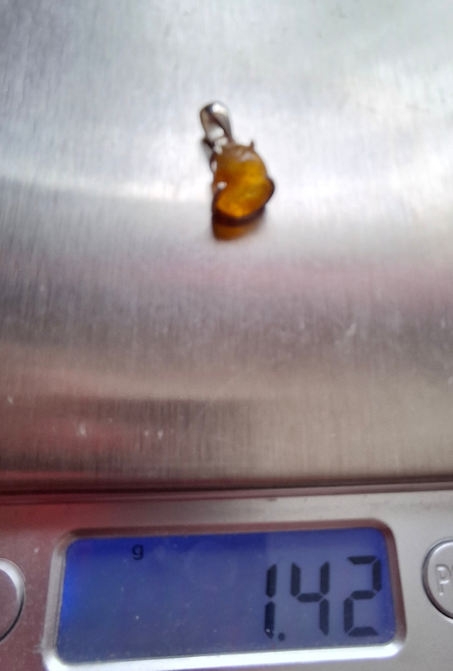 Baltic Amber Pendant, 925 Silver, Fossil (Ref: AP17)