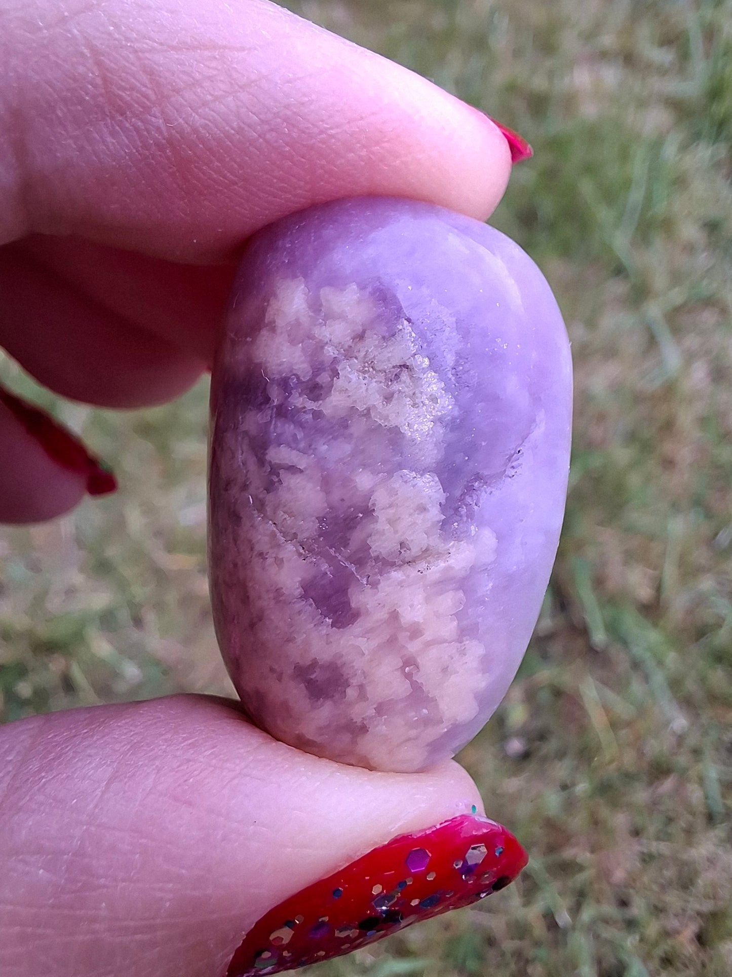 Lepidolite, Tumble Stone, Crystal (Ref: T114)