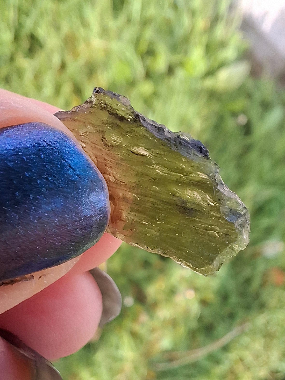 Moldavite Piece, 0.74g, Tektite (Ref: 1378)
