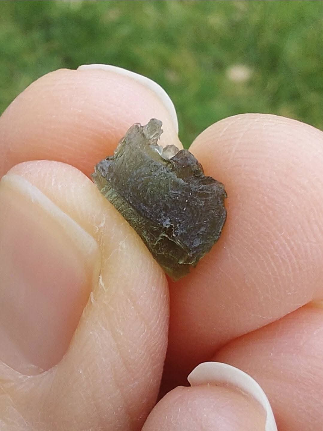 Moldavite Piece, 0.63g, Tektite (Ref: 1032)