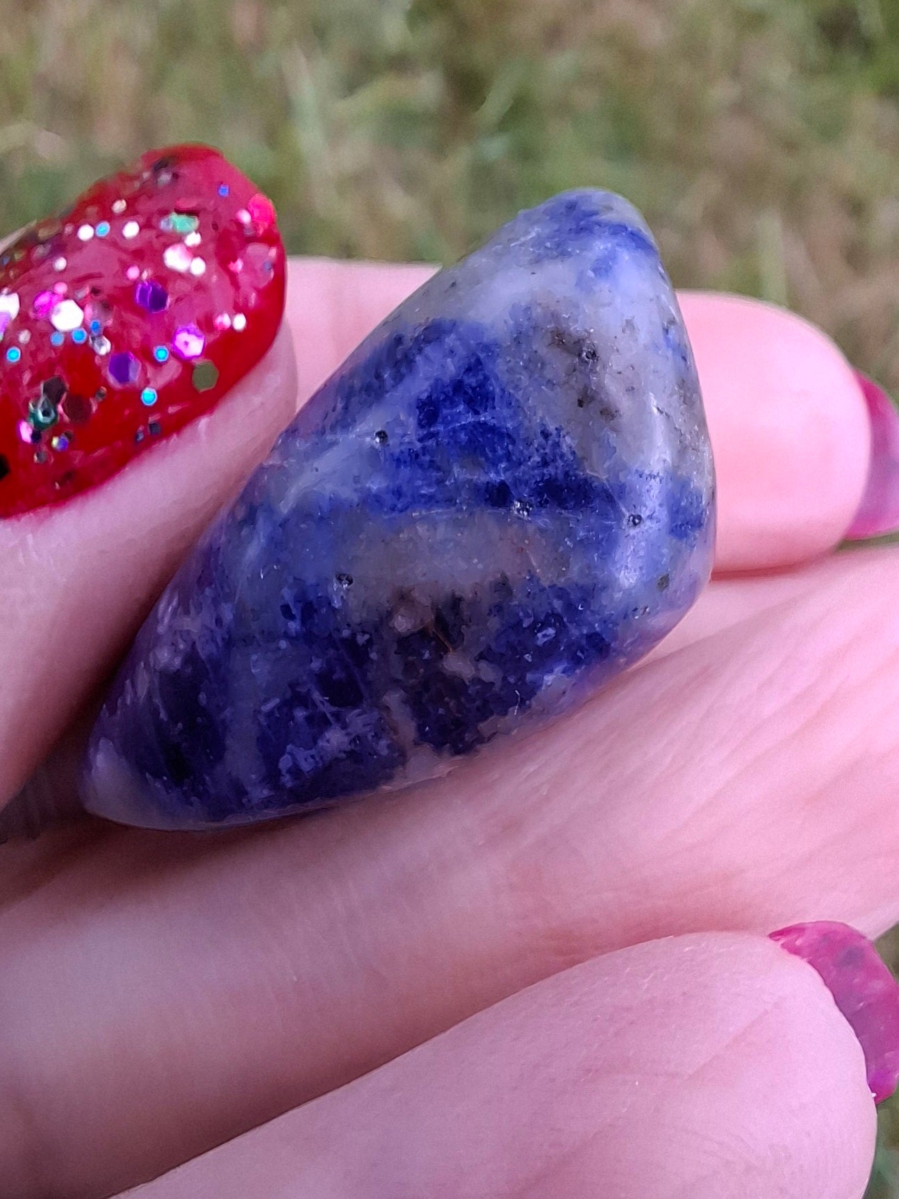 Sodalite, Tumble Stone, Crystal (Ref: T156)