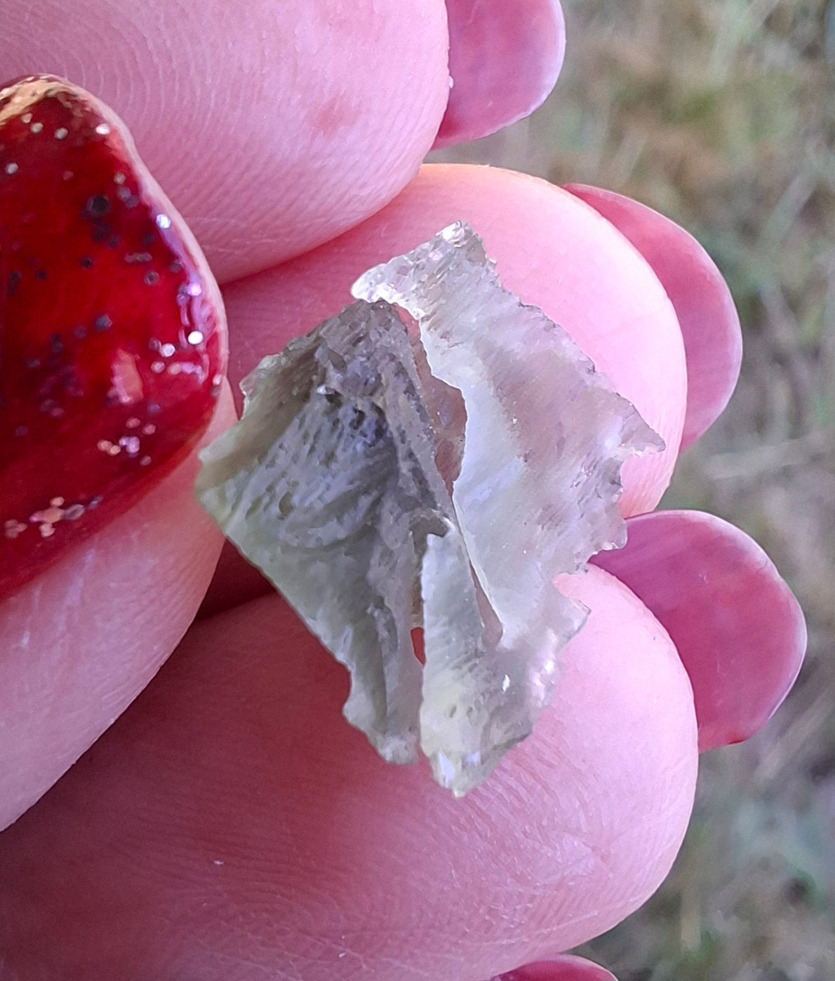 Moldavite Piece, 0.60g, Tektite (Ref: 1473)