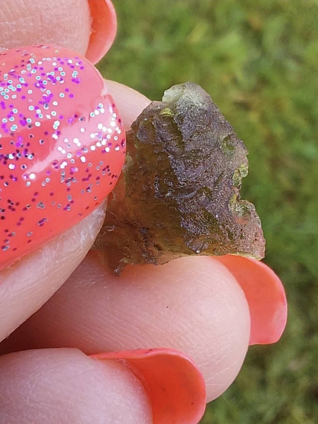Moldavite Piece, 0.62g, Tektite (Ref: 1127)