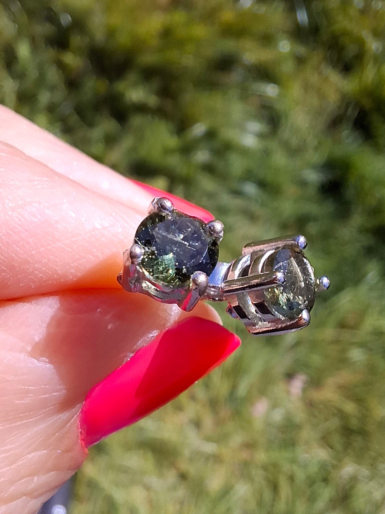 Moldavite (faceted) 5mm STUD EARRINGS, 925 Silver, Tektite (Ref: Pair50)