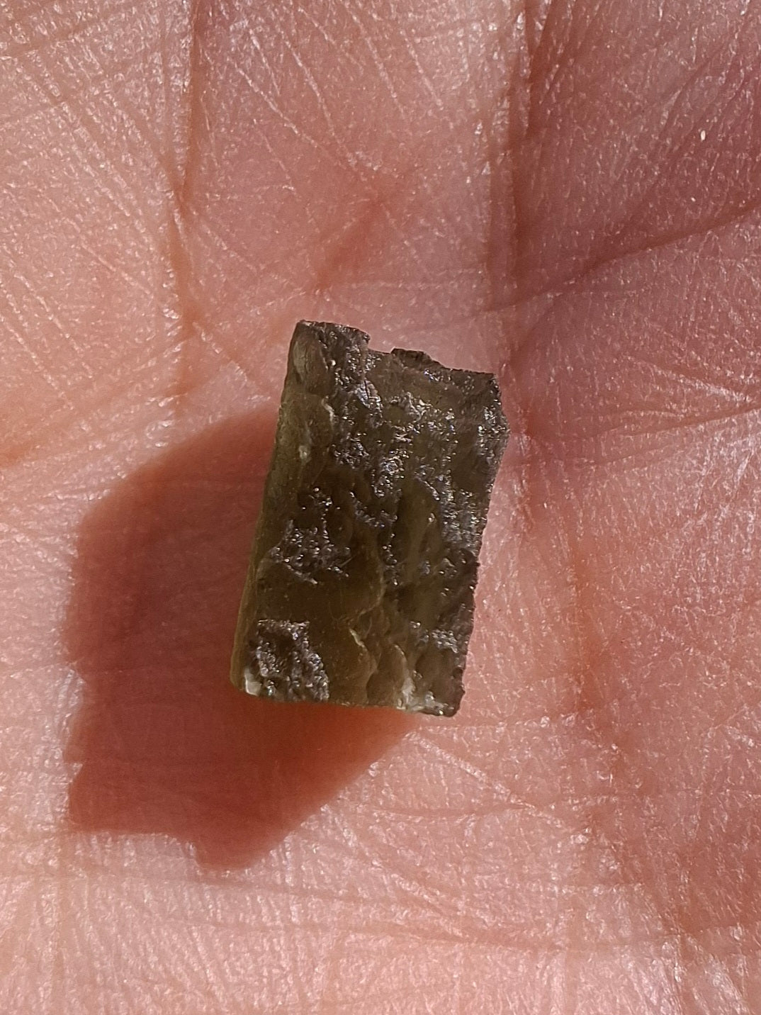 Moldavite Piece, 0.57g, Tektite (Ref: 1439)
