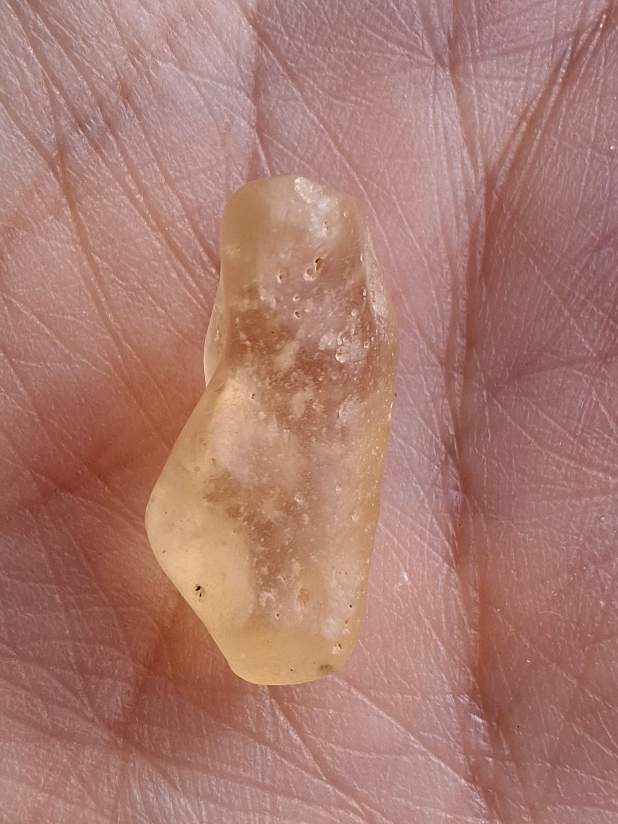 Libyan Desert Glass small Piece, 1.50g, Tektite