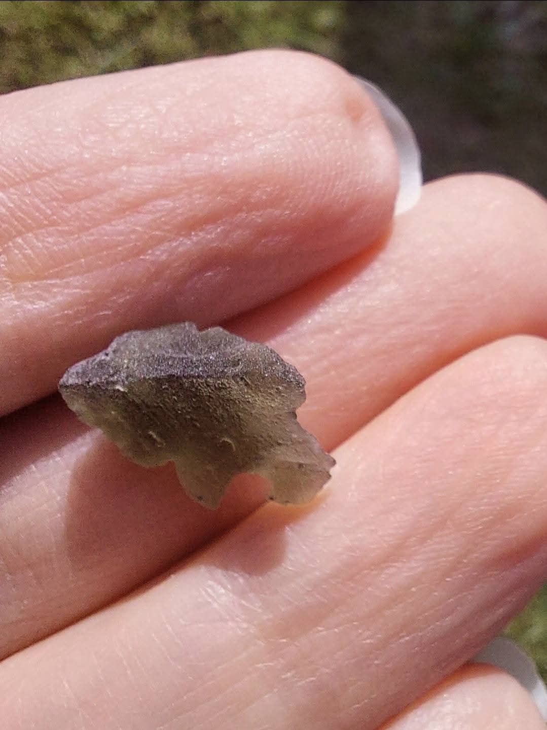 Moldavite Piece, 0.69g, Tektite (Ref: E60)