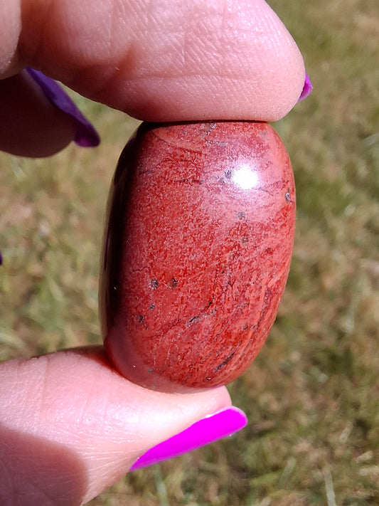 Red Jasper, Tumble Stone, Crystal (Ref: T90)