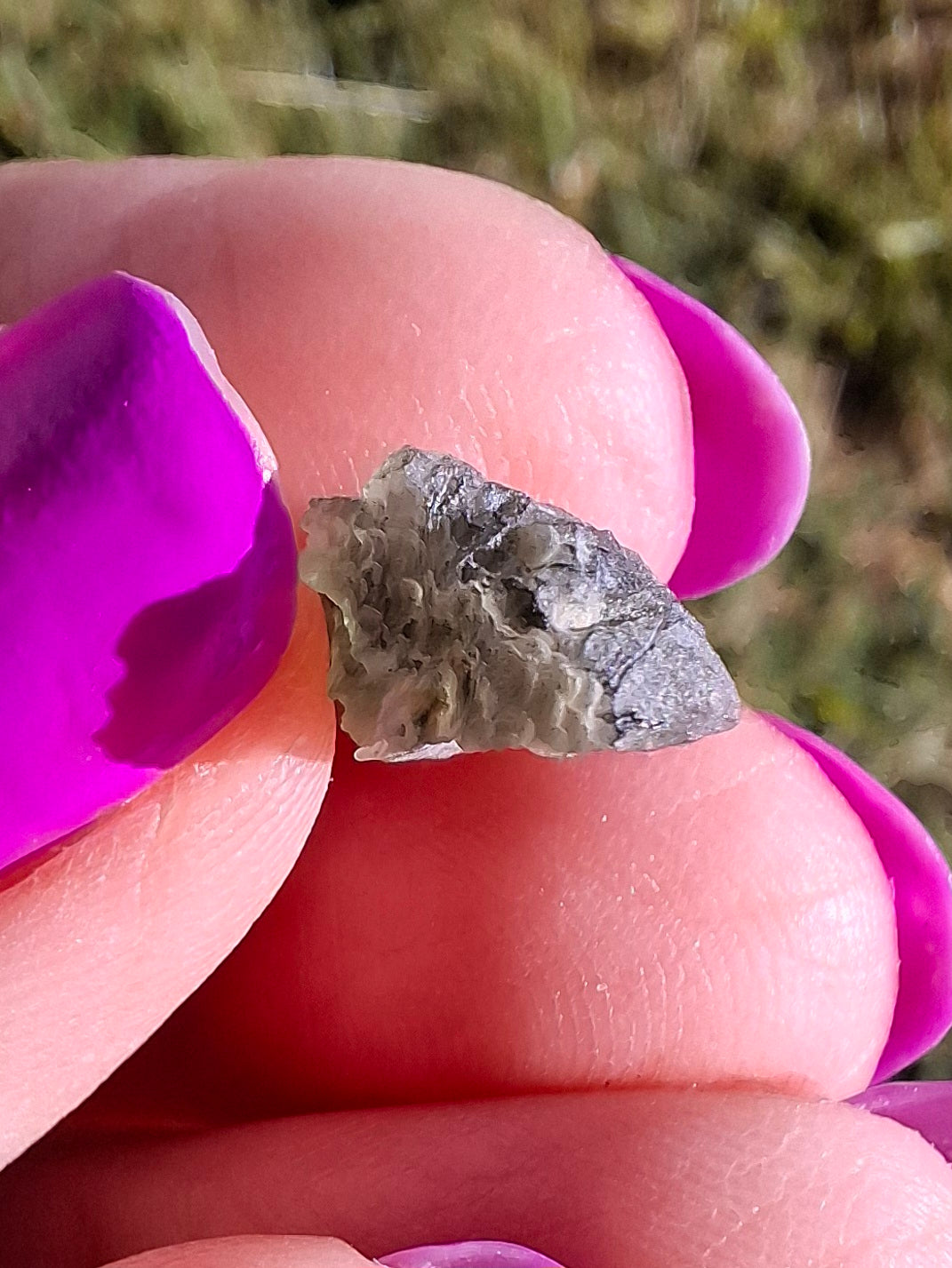 Moldavite Piece, 0.78g, Tektite (Ref: 1451)