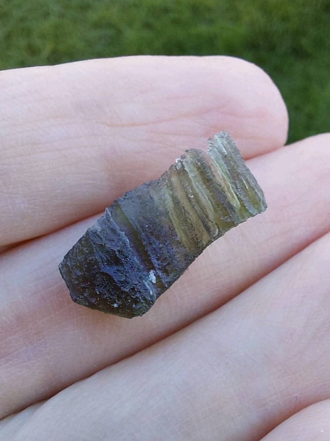Moldavite Piece, 0.90g, Tektite (Ref: 918)