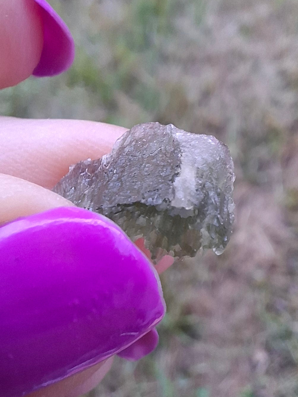Moldavite Piece, 0.72g, Tektite (Ref: 1438)