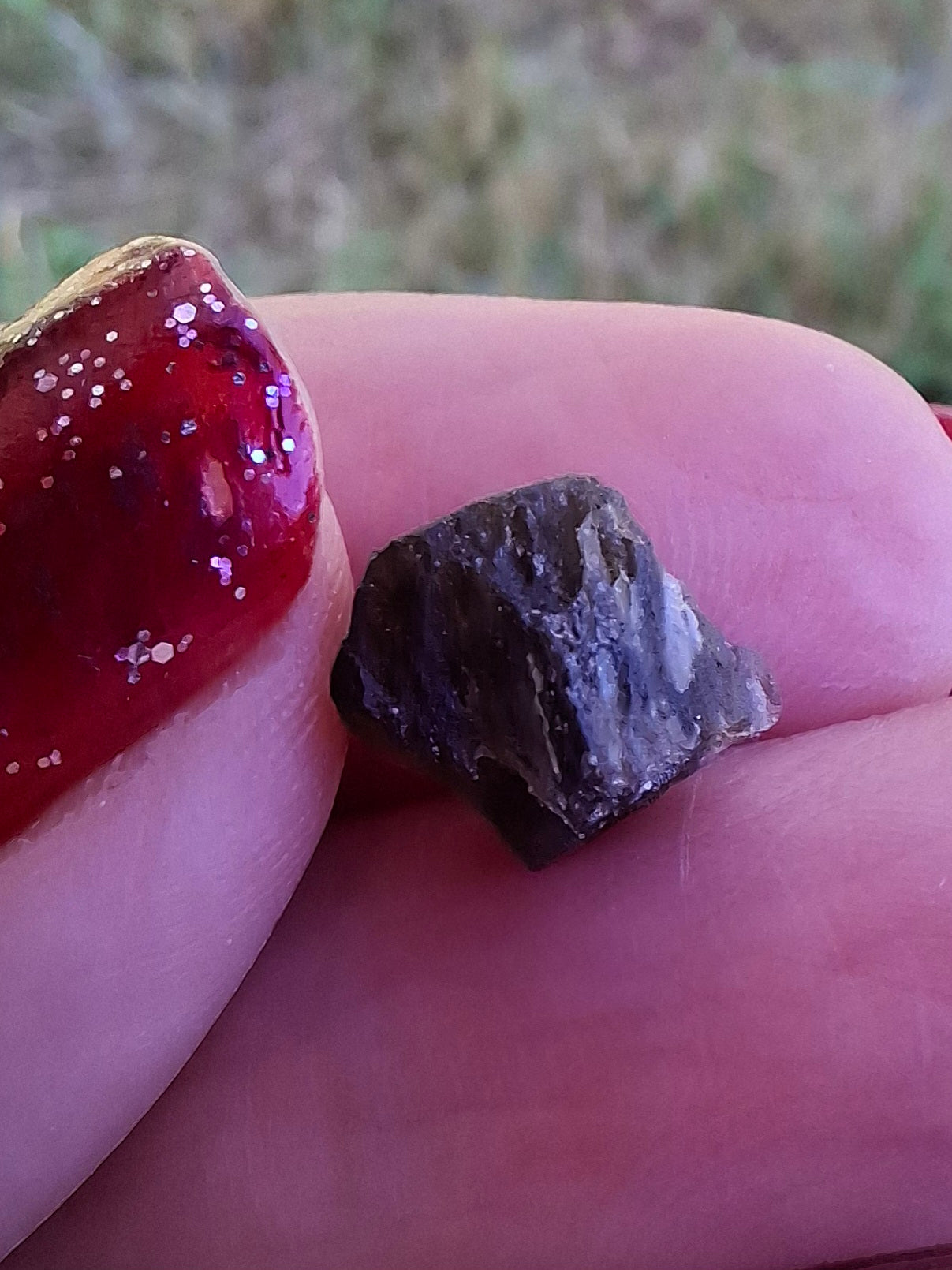 Moldavite Piece, 0.59g, Tektite (Ref: 1472)
