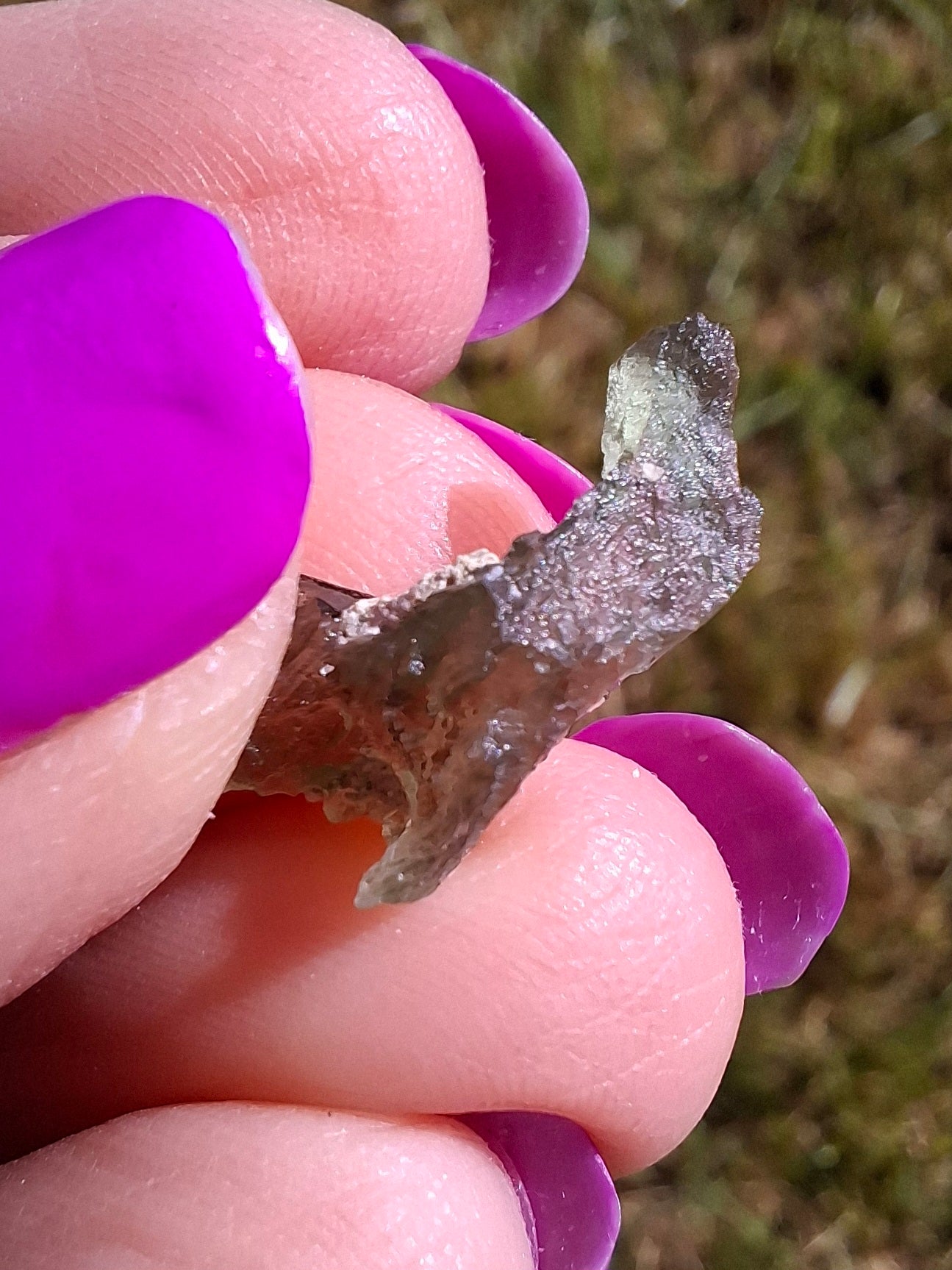 Moldavite Piece, 0.48g, Tektite (Ref: 1463)