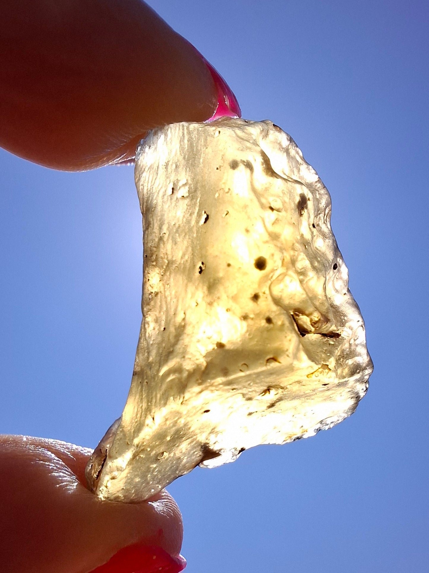 Libyan Desert Glass (darker) Piece, 7.36g, Tektite (Ref: L1357)