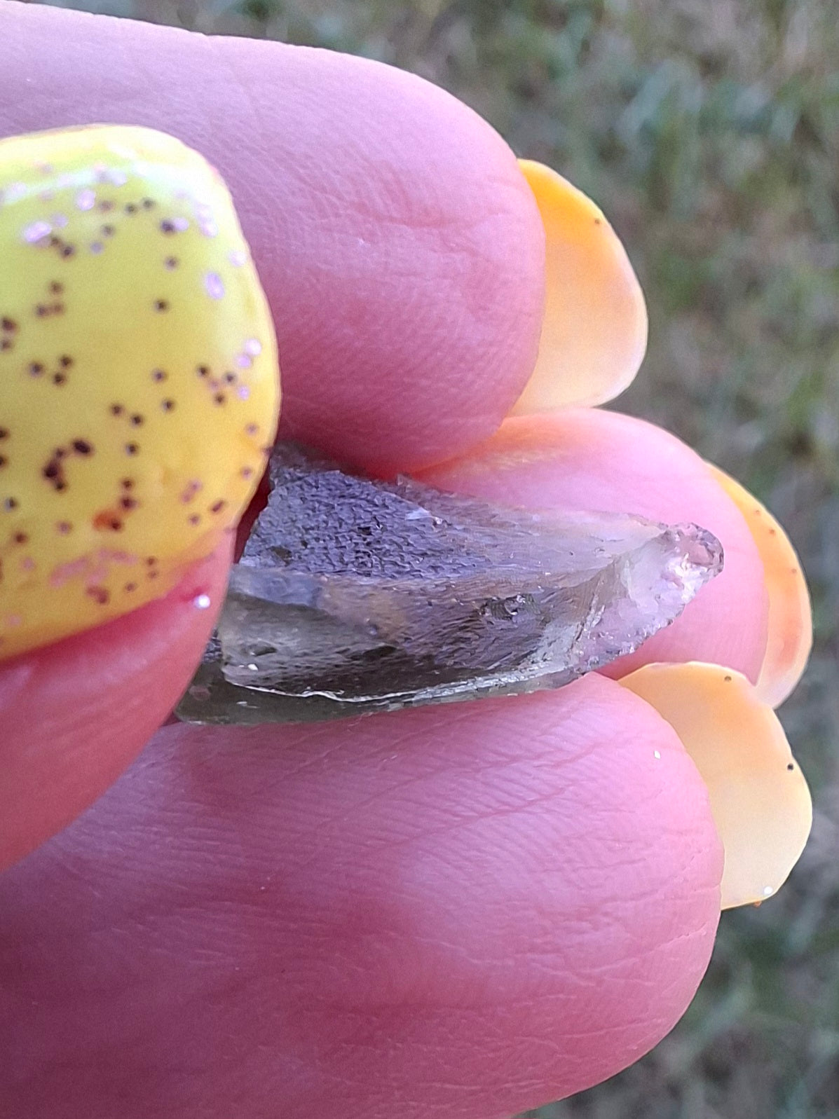 Moldavite Piece, 0.87g, Tektite (Ref: 1477)