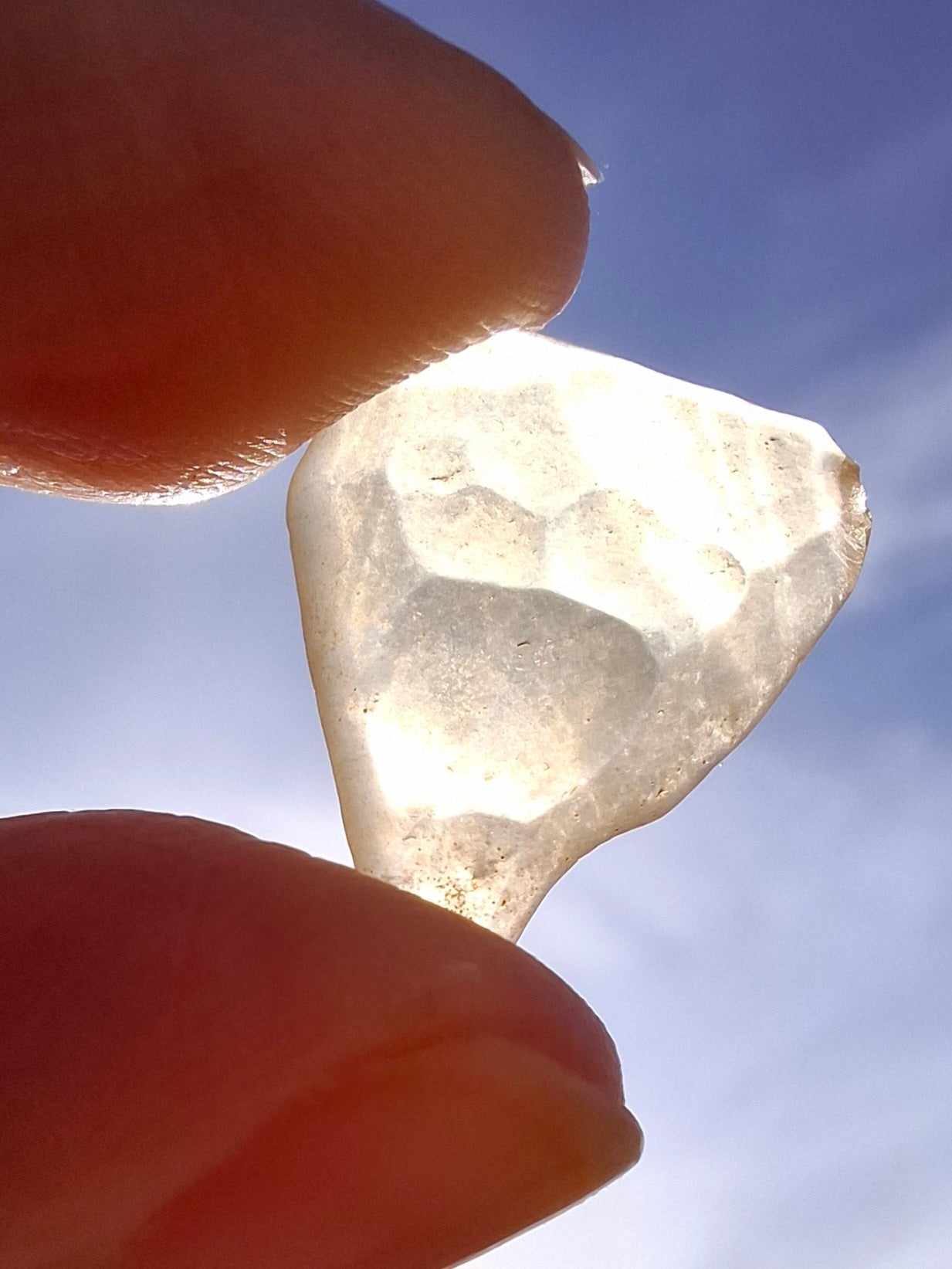 Libyan Desert Glass small Piece, 1.10g, Tektite (Ref: L1349)