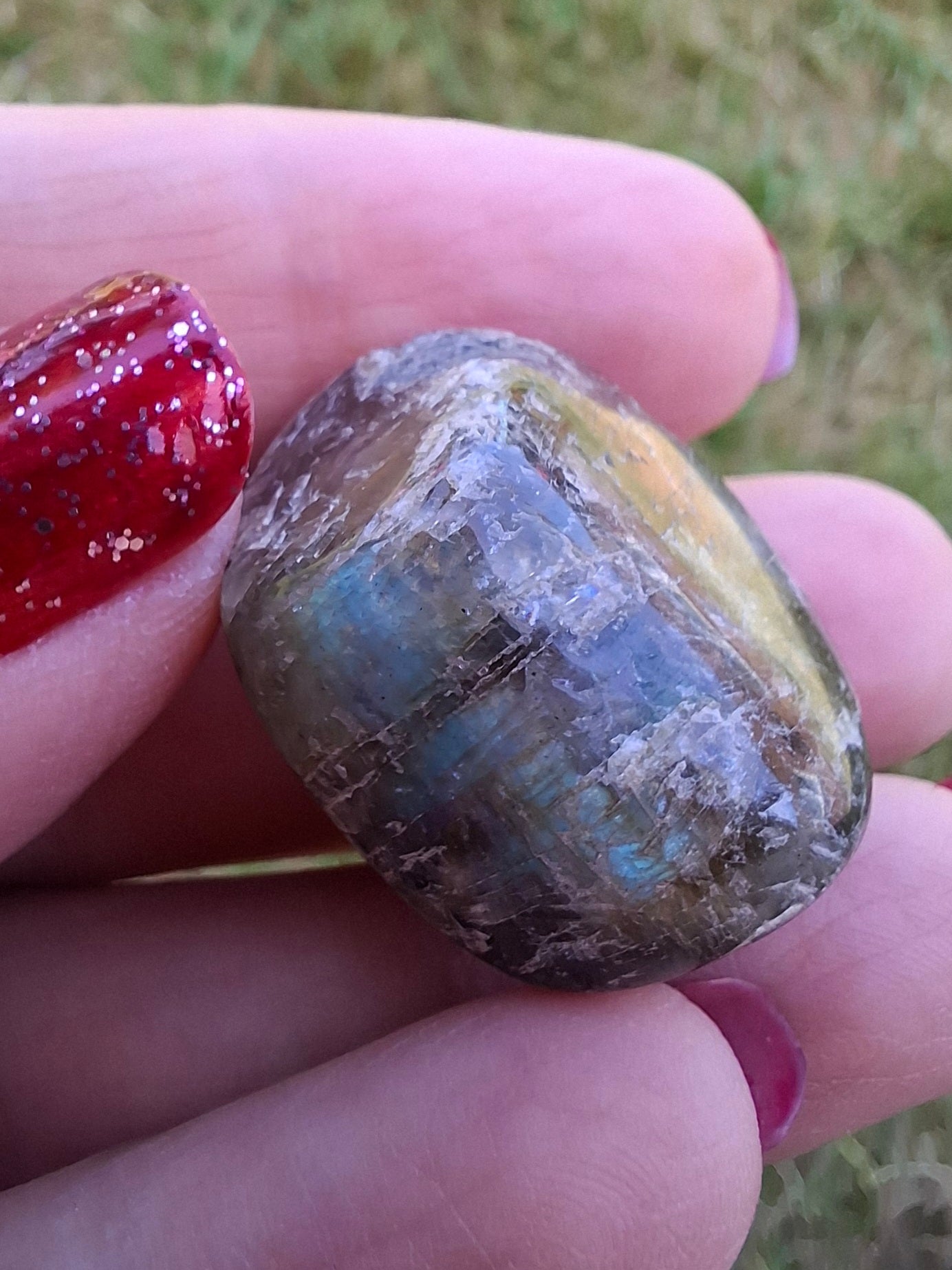 Labradorite, Tumble Stone, Crystal (Ref: T211)