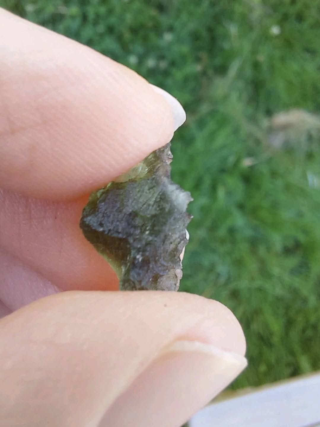 Moldavite Piece, 0.99g, Tektite (Ref: 866)