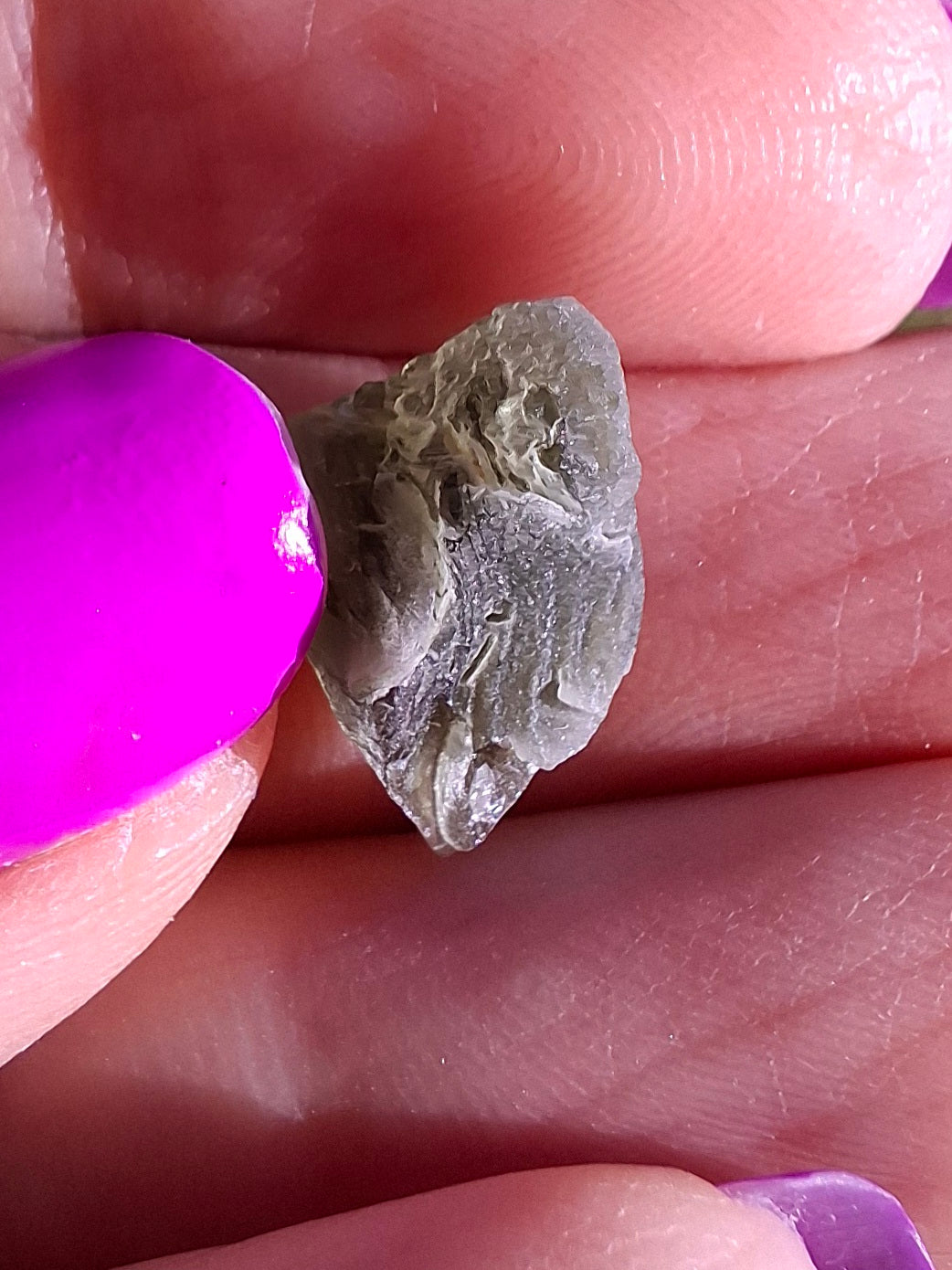 Moldavite Piece, 0.91g, Tektite (Ref: 1460)
