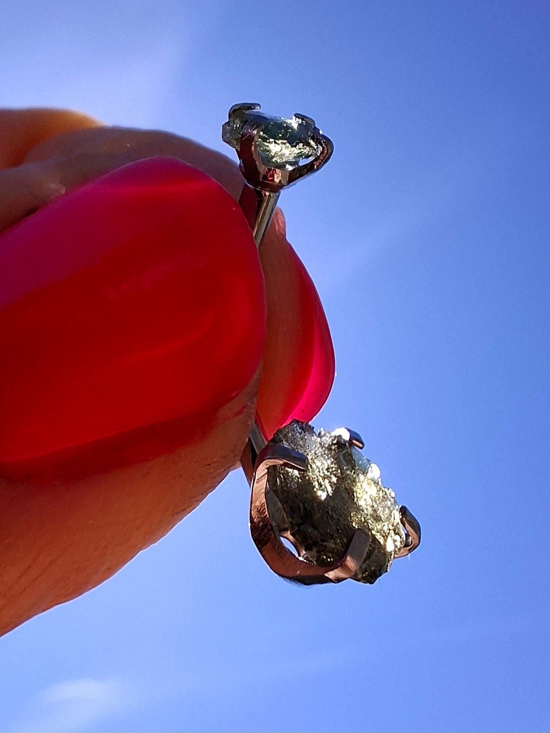 Moldavite (raw) BELLY BAR, 14G, Surgical Steel, Tektite (Ref: BB1)