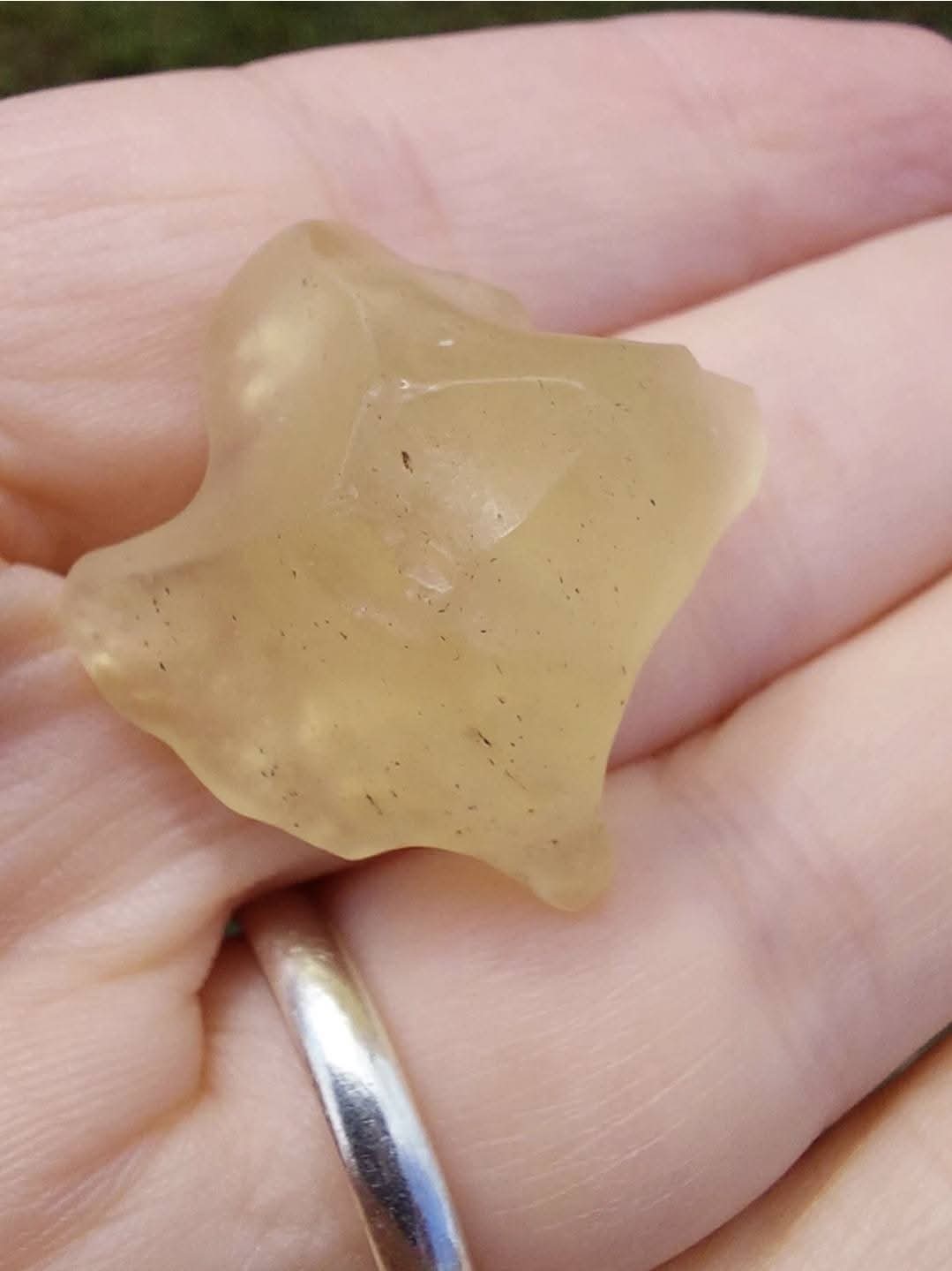 Libyan Desert Glass Piece, 5.68g, Tektite (Ref: LE258)