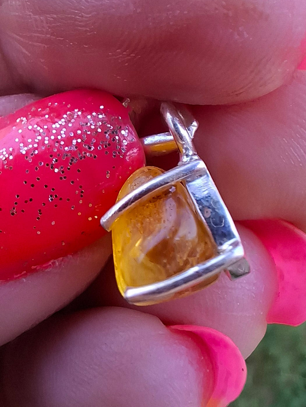 Baltic Amber Pendant, 925 Silver, Fossil (Ref: AP25)