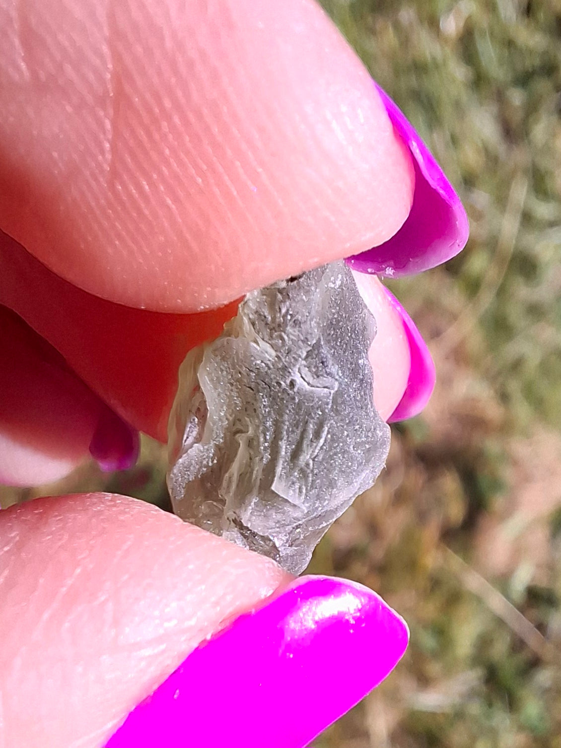 Moldavite Piece, 0.91g, Tektite (Ref: 1460)