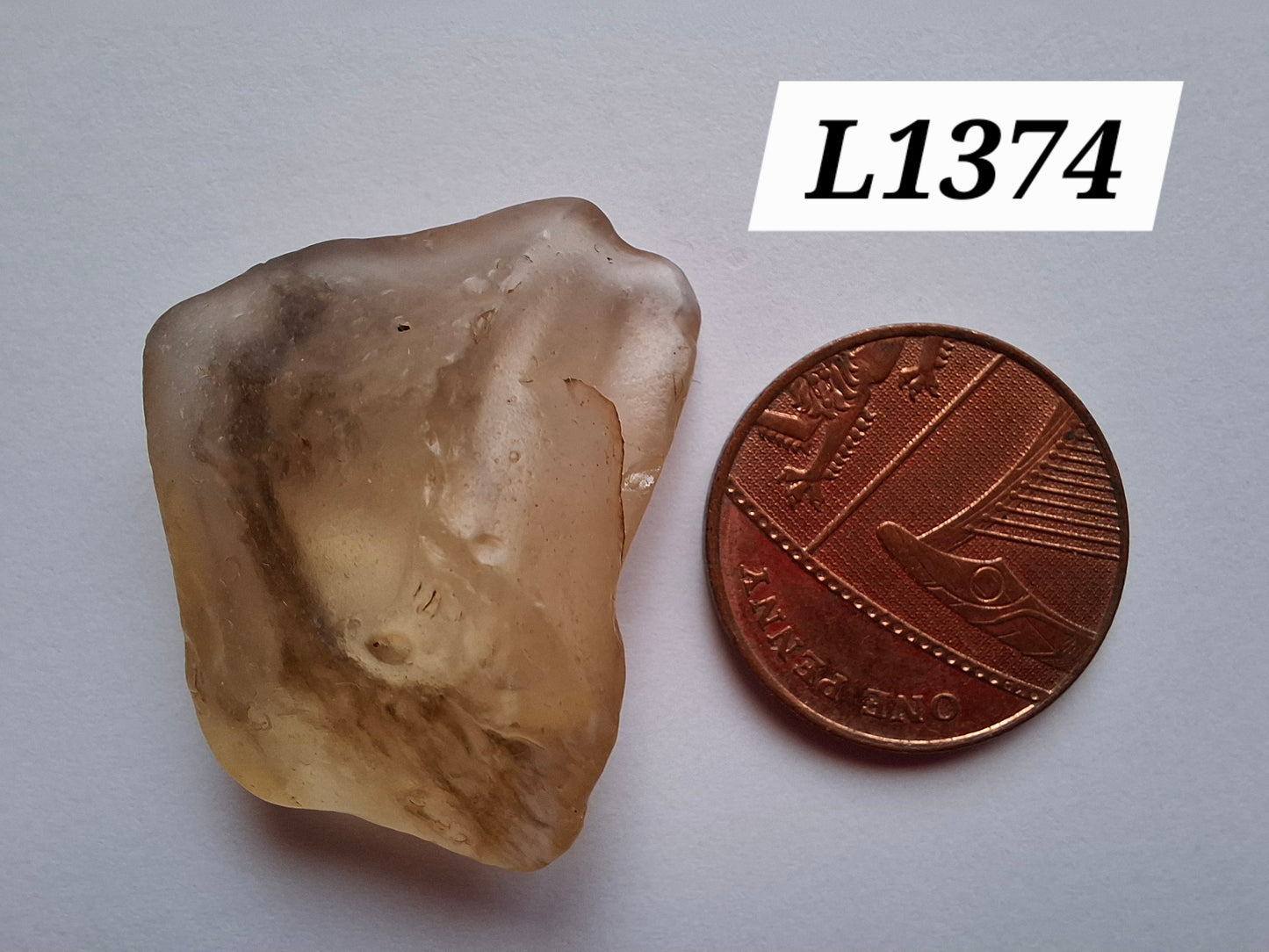Libyan Desert Glass (darker) Piece, 7.73g, Tektite (Ref: L1374)