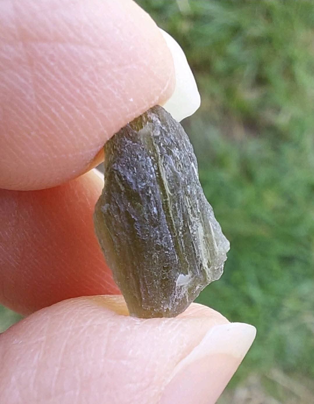 Moldavite Piece, 0.70g, Tektite (Ref: 774)