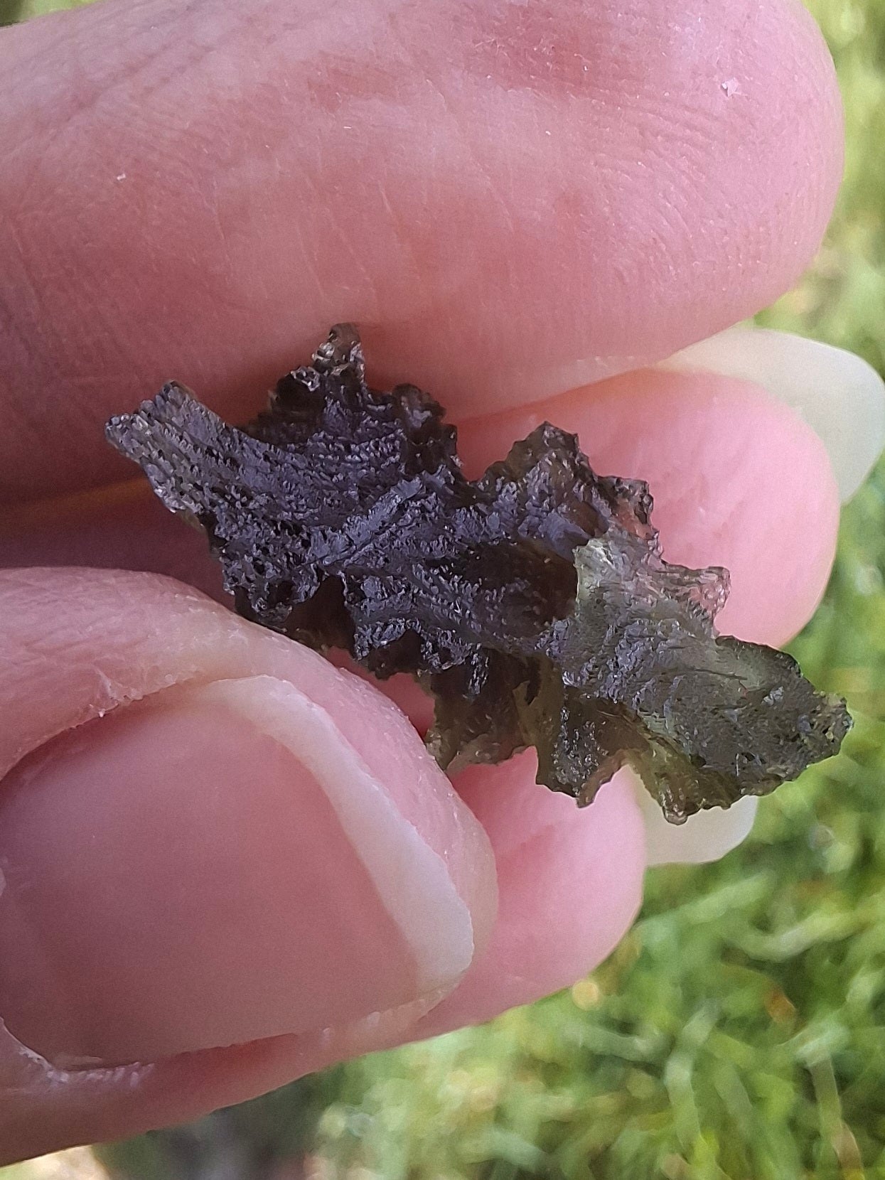Moldavite Piece, JEZKOVNA BESEDNICE, 1.86g, Tektite (Ref: 1278)
