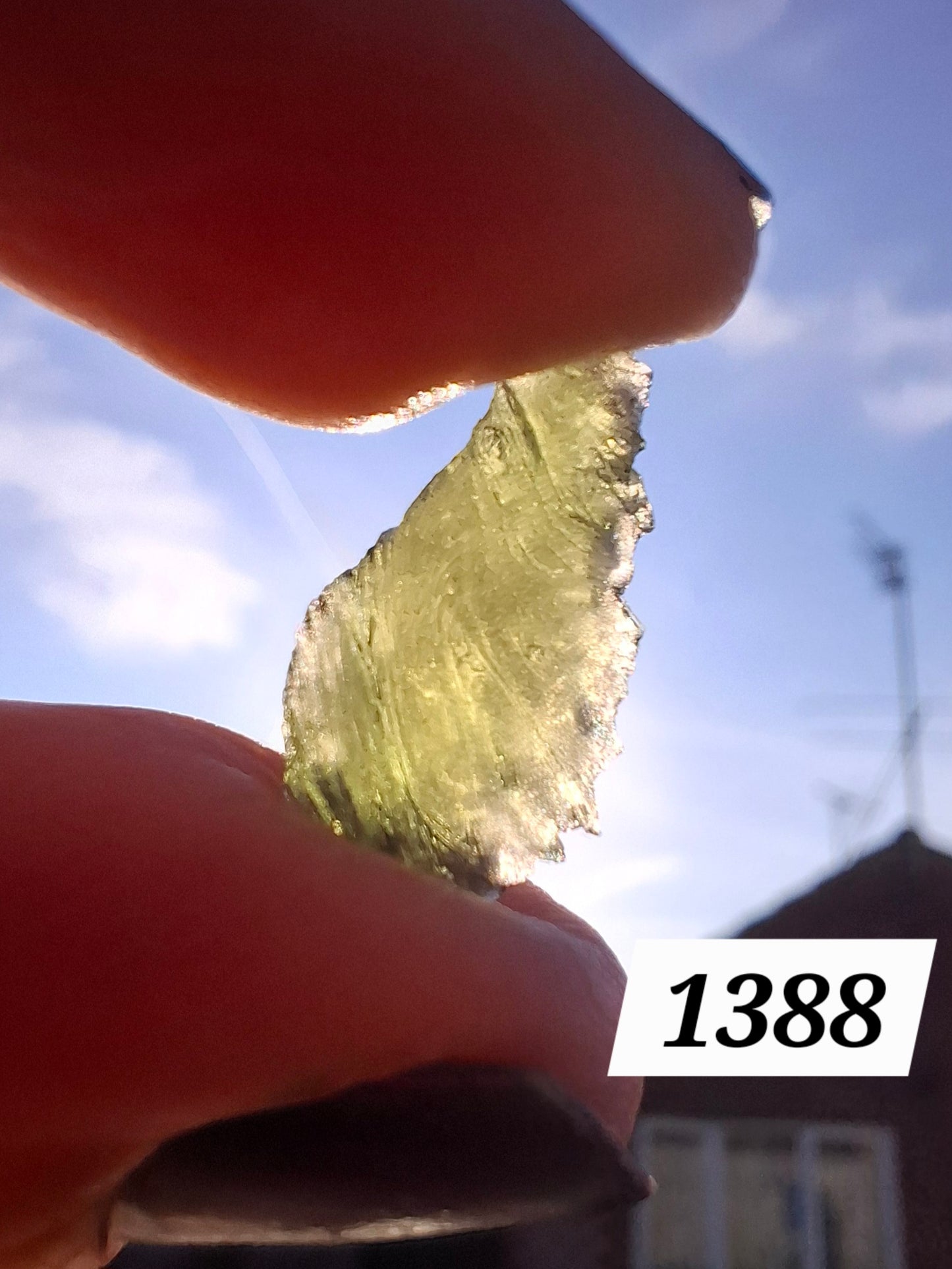 Moldavite Piece, 0.98g, Tektite (Ref: 1388)