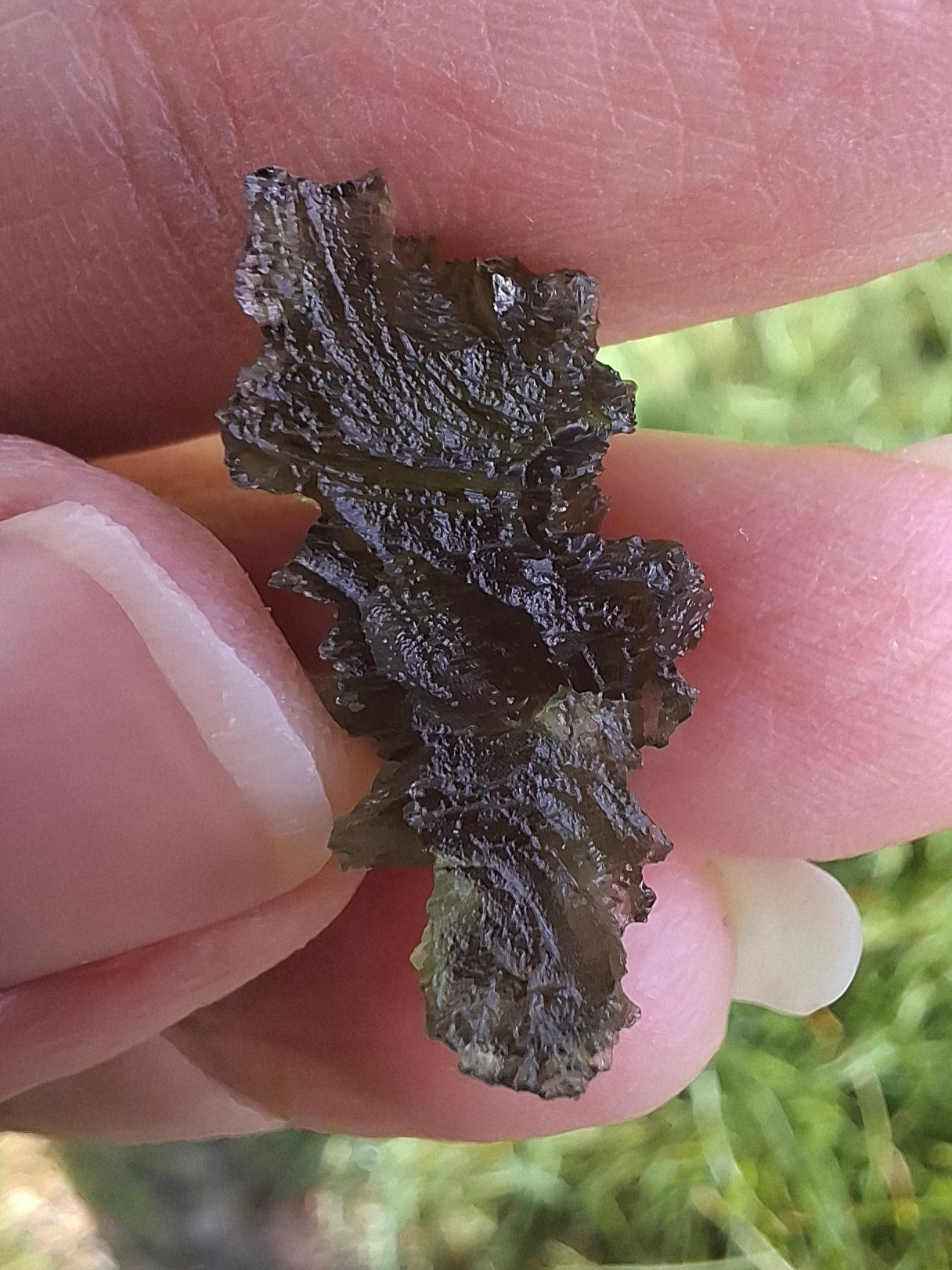 Moldavite Piece, JEZKOVNA BESEDNICE, 1.86g, Tektite (Ref: 1278)