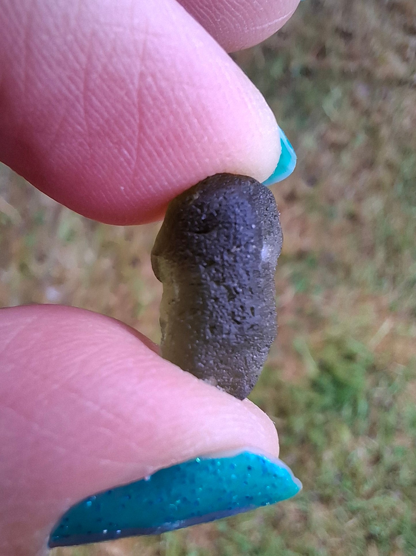 Moldavite Piece, 0.93g, Tektite (Ref: 1415)