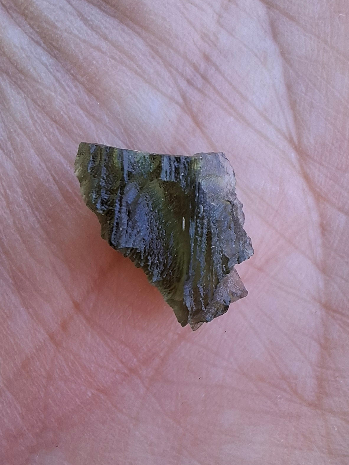 Moldavite Piece, 0.90g, Tektite (Ref: 1412)