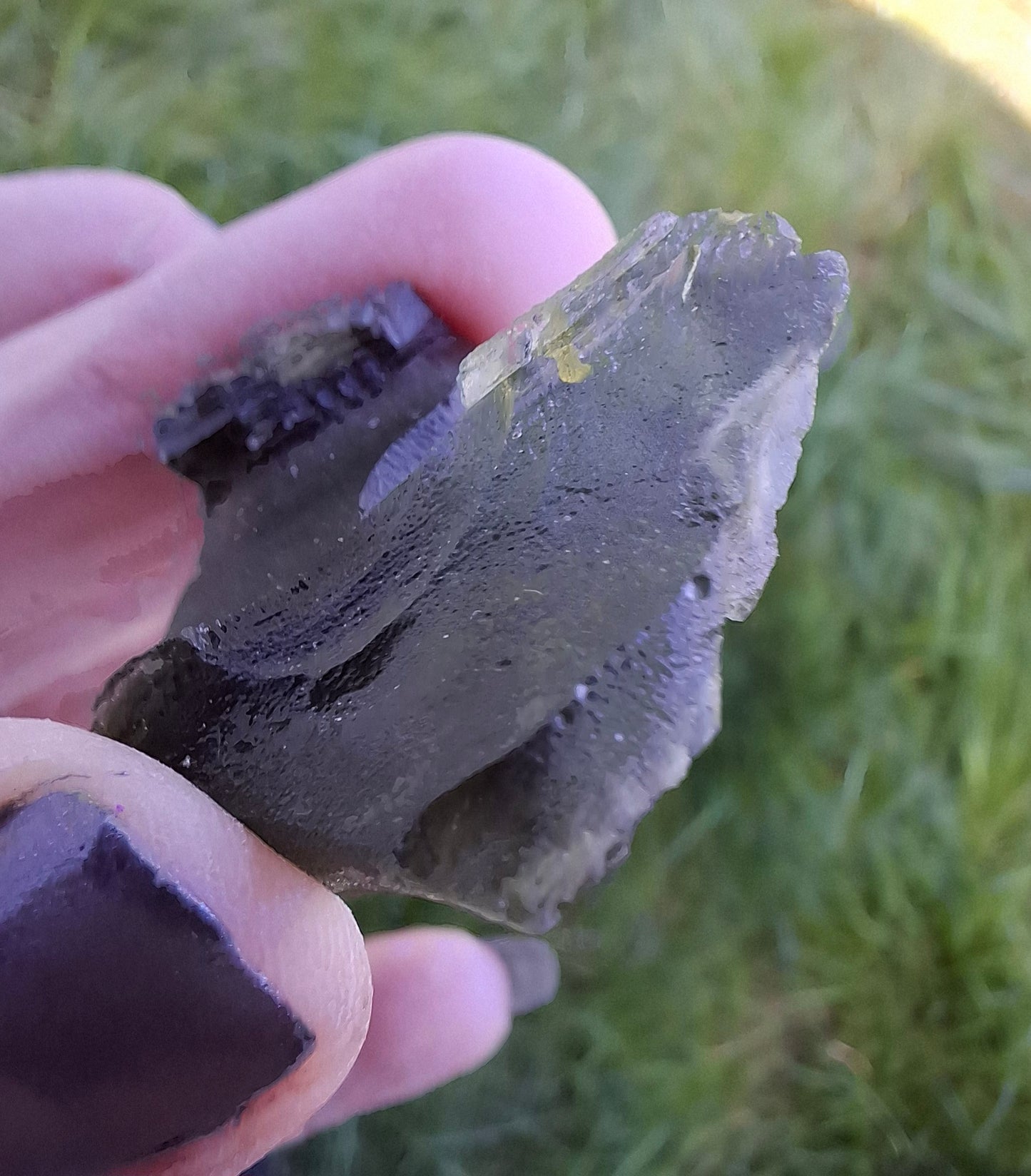 Moldavite Piece, NESMEN, 8.90g, Tektite (Ref: 1374)