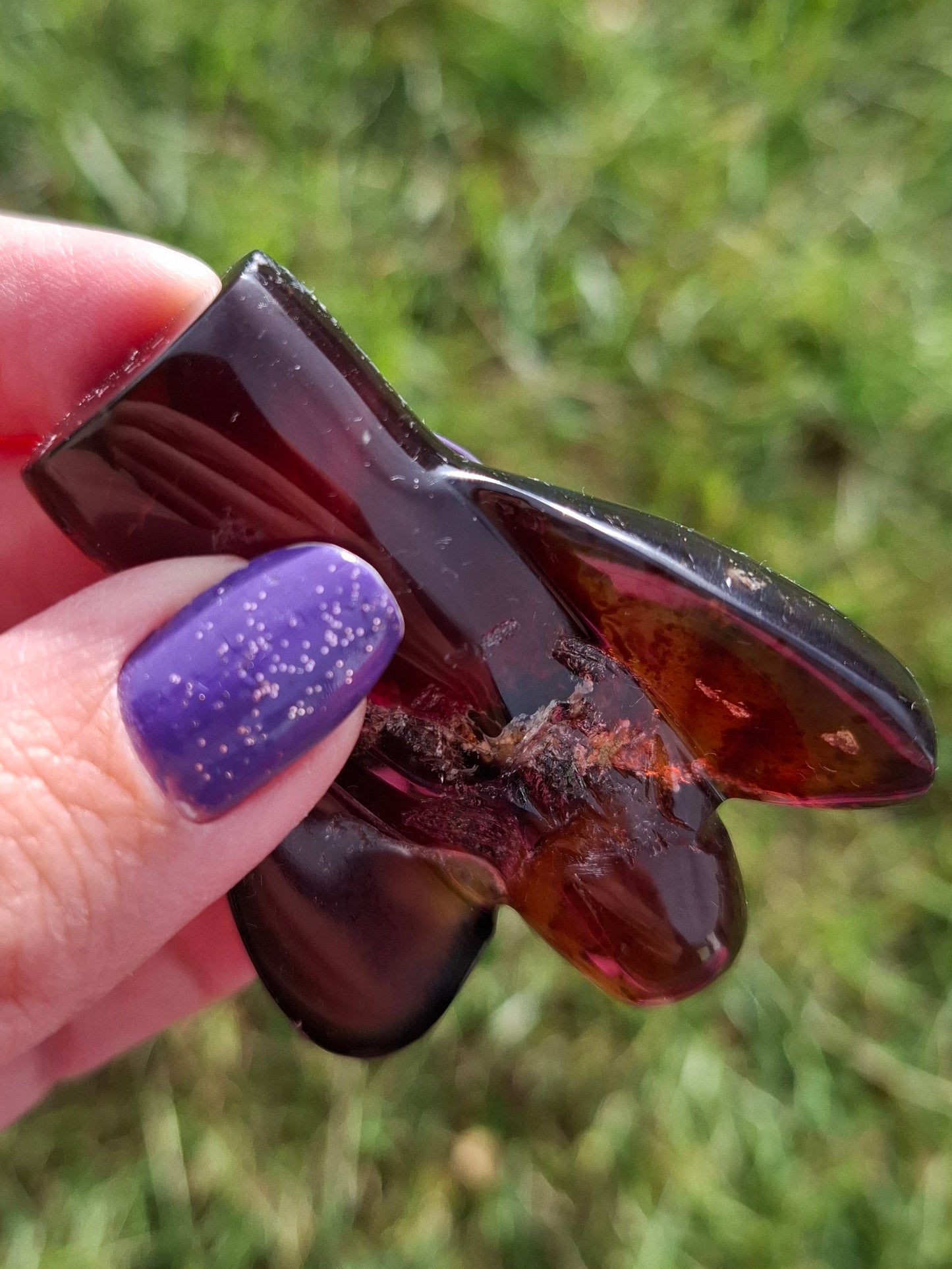 Red Amber Angel, 26.36g, carving, Fossil (Ref: AA1)
