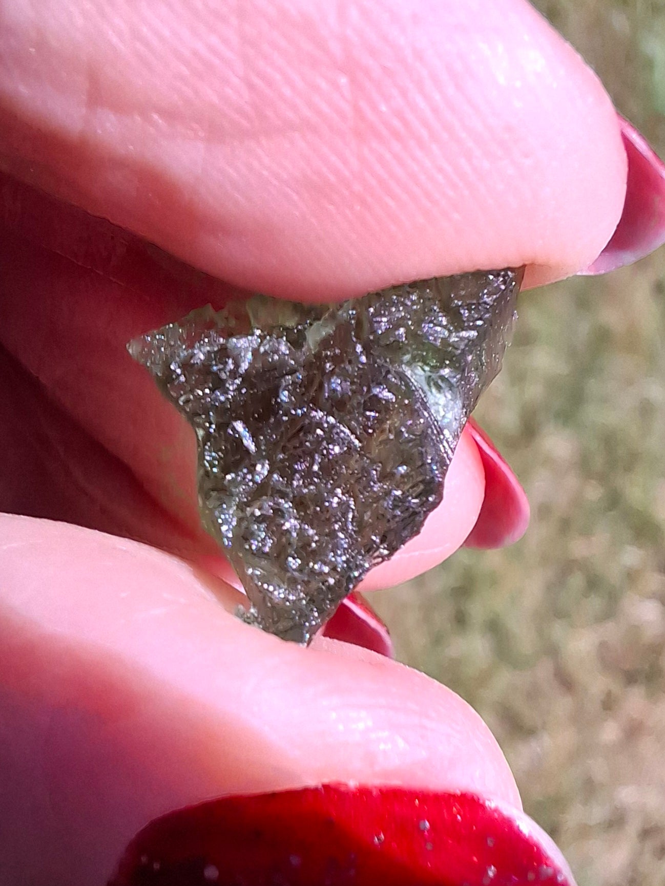 Moldavite Piece, 1.55g, Tektite (Ref: 1469)