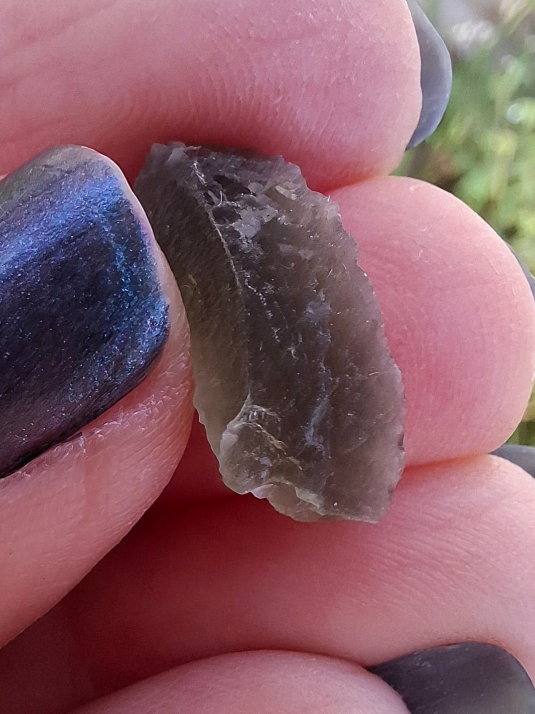 Moldavite Piece, 0.98g, Tektite (Ref: 1380)