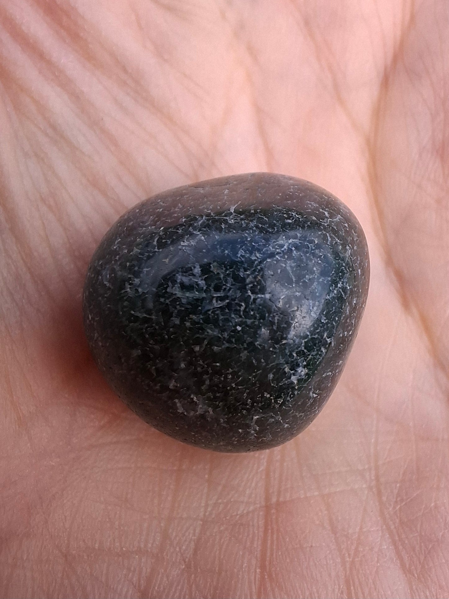 Green Moss Agate, Tumble Stone, Crystal (Ref: T166)