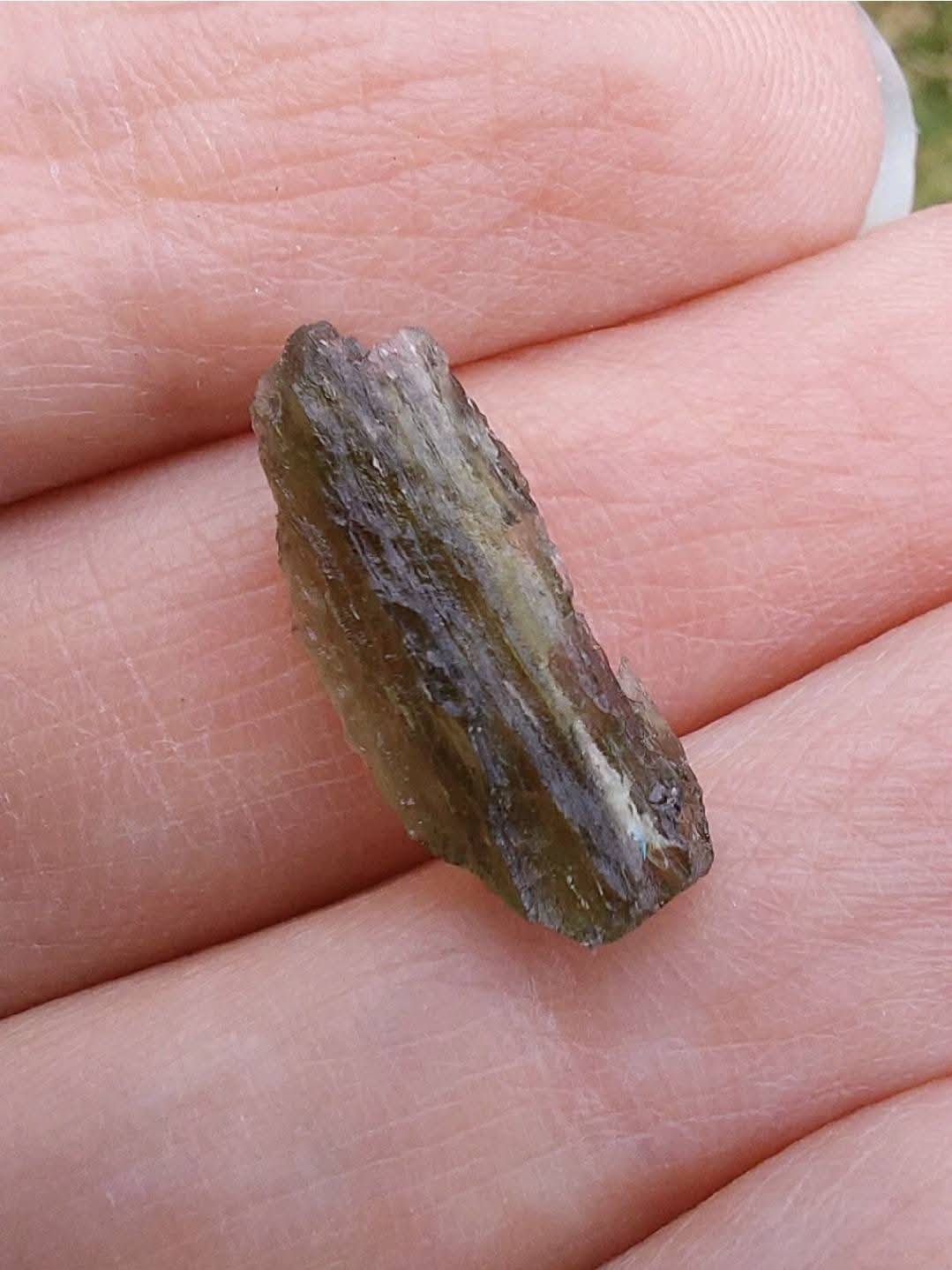 Moldavite Piece, 0.70g, Tektite (Ref: E214)