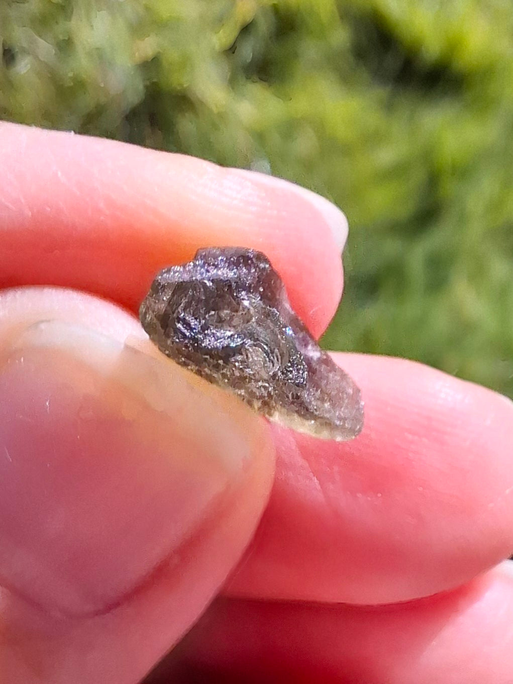 DRILLED, Moldavite Piece, 0.67g, Tektite (Ref: D21)