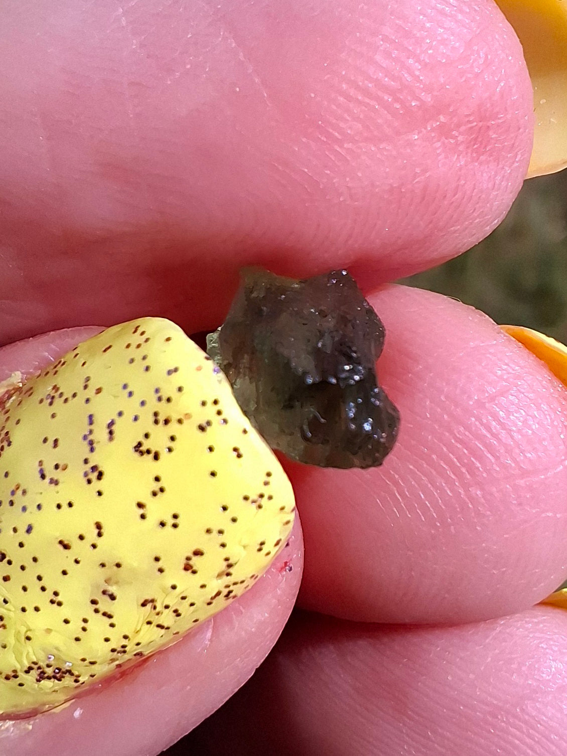 Moldavite small Piece, 0.40g, Tektite (Ref: 1479)