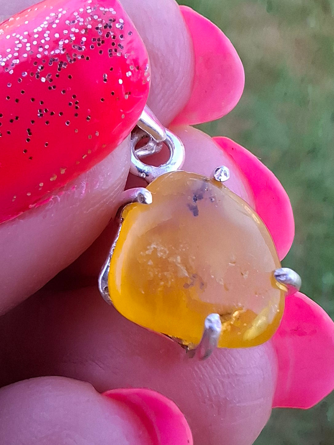 Baltic Amber Pendant, 925 Silver, Fossil (Ref: AP20)