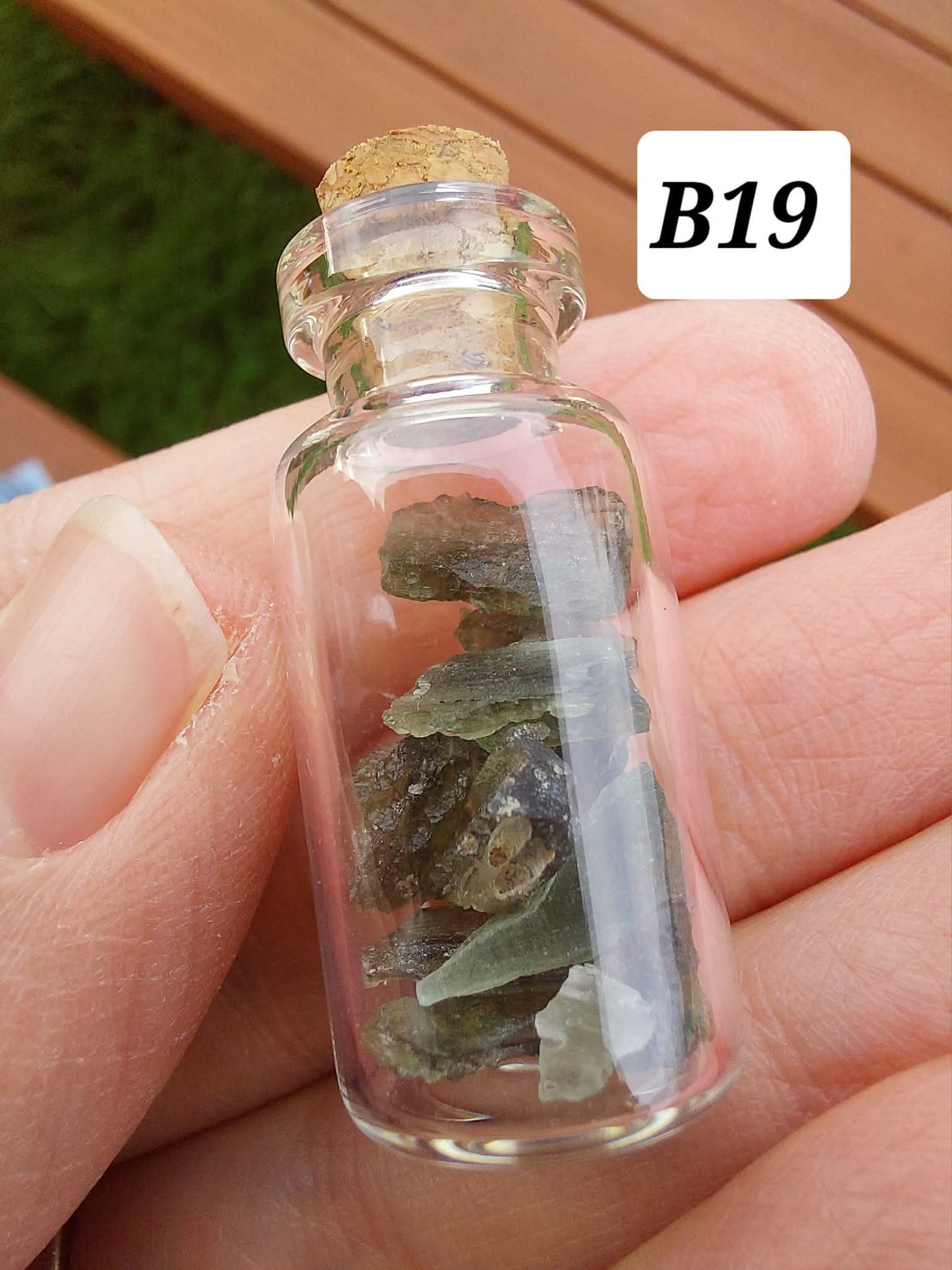 Moldavite chips (2.50g) in 3ml glass Bottle, Tektite (Ref: B19)
