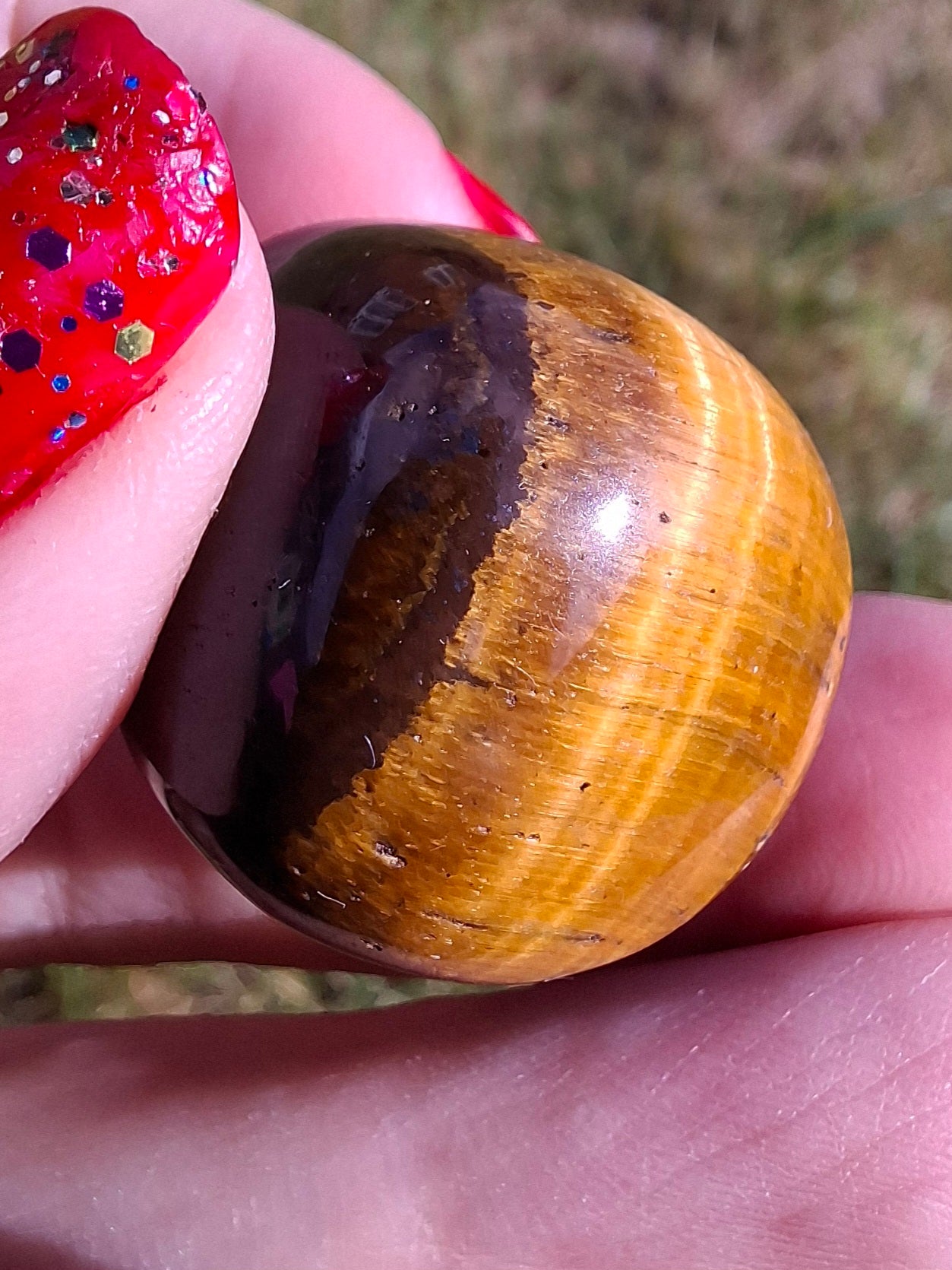 Tigers Eye, Tumble Stone, Crystal (Ref: T128)