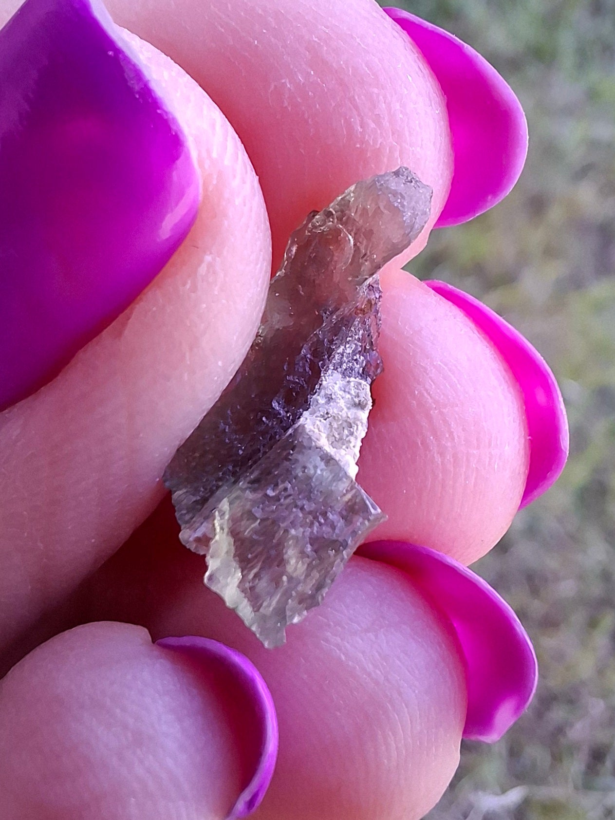 Moldavite Piece, 0.48g, Tektite (Ref: 1463)