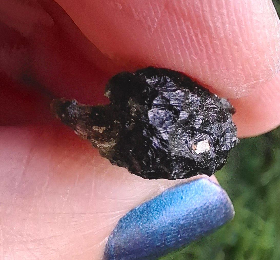Moldavite Piece, NESMEN LES, 1.90g, Tektite (Ref: 848)