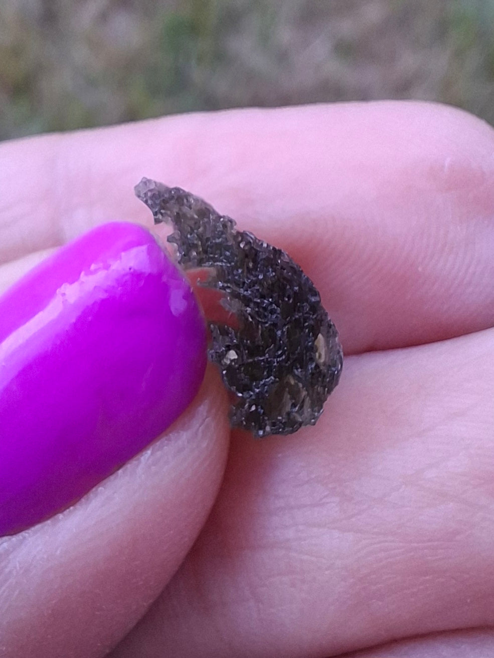 Moldavite Piece, 0.72g, Tektite (Ref: 1438)