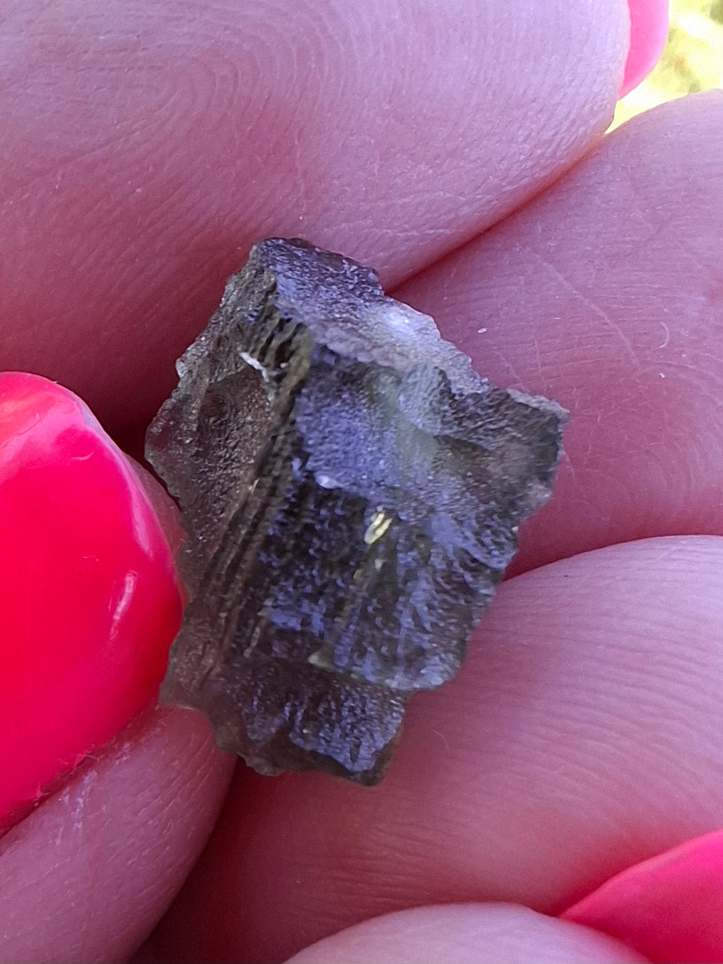 Moldavite Piece, 0.90g, Tektite (Ref: 1412)